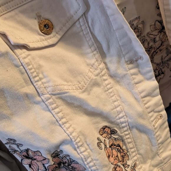 J1 CANDIES Pink Embroidered Jean Jacket - Picture 2 of 5